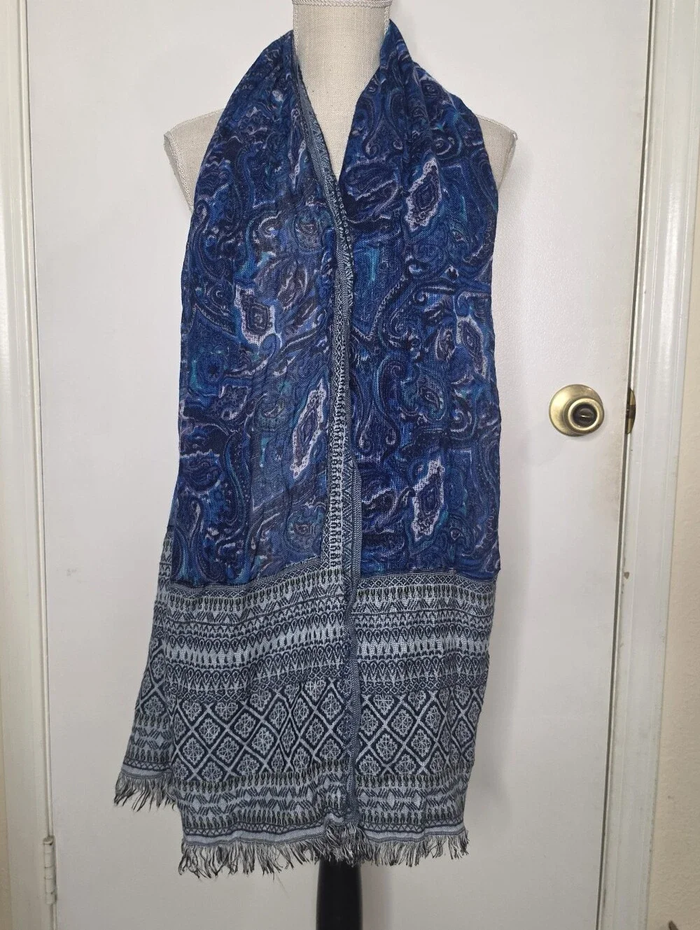 5/$15 Blue Paisley Tassel Boho Scarf
